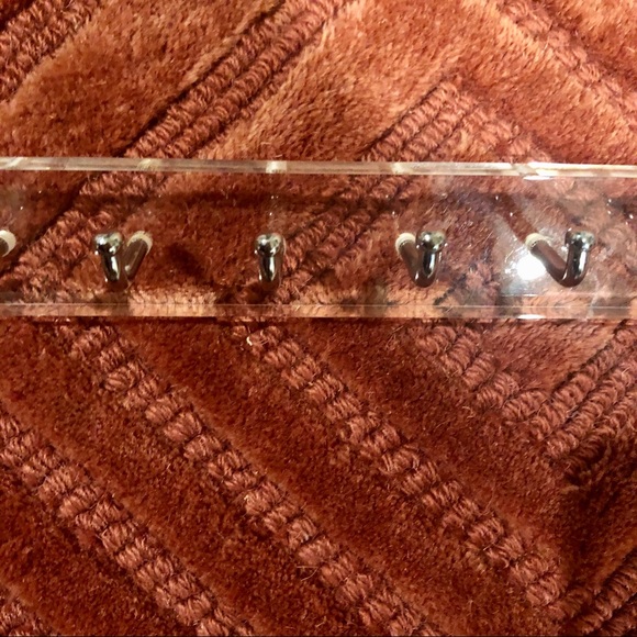 Acrylic hooks - Picture 5 of 5
